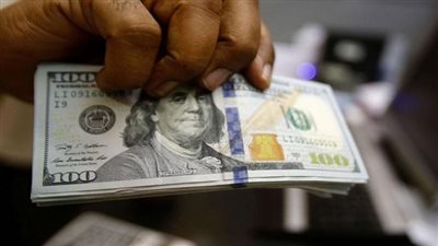 تعرف على سعر صرف الدولار مقابل الجنيه في البنك المركزي والبنوك التجارية