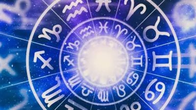توقعات الأبراج لمواليد الحمل والثور والجوزاء
