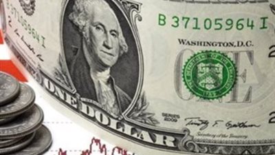 تحديثات أسعار الدولار مقابل الجنيه في البنوك المصرية اليوم