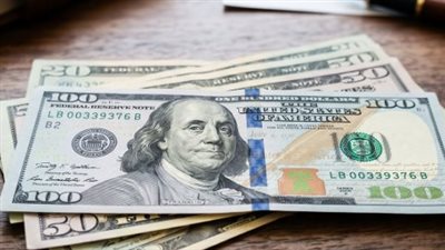 نظرة على أسعار الدولار في البنوك المصرية خلال تعاملات الأربعاء