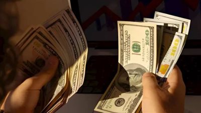 متابعة أسعار الدولار مقابل الجنيه المصري في تعاملات اليوم