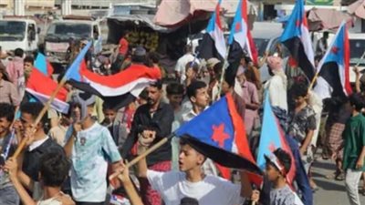احتجاجات سلمية في حضرموت وردفان.. مطالب بحماية الثروات ووقف تدهور الخدمات ورفض وصول الموارد إلى الحوثيين