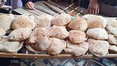 سعر رغيف الخبز ثابت.. التموين توضح تفاصيل منظومة الخصم المباشر الجديدة