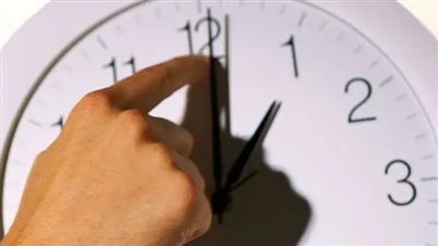 موعد تغيير الساعة للتوقيت الشتوي 2026.. التفاصيل الكاملة