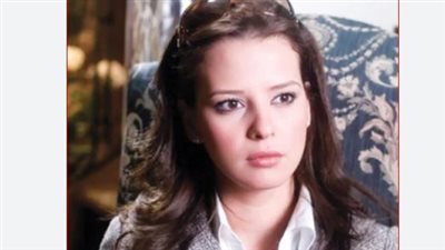 إيمان العاصي تشارك جمهورها صورًا جديدة عبر إنستجرام