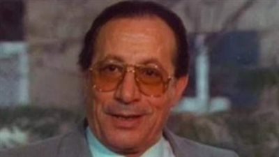 أبو بكر عزت.. 93 عامًا على ميلاد فنان لا ينسى