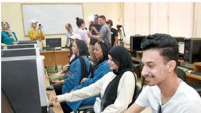 أفضل الكليات البديلة لطلاب علمي علوم بعيدًا عن القطاع الطبي