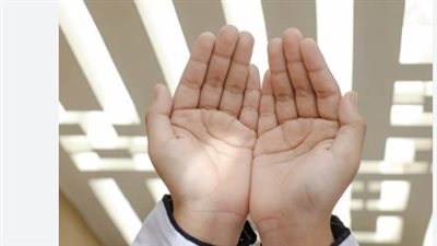 دعاء صباح اليوم.. اللهم اجعل يومنا نورًا وبركة وسعادة