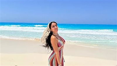 ميرهان حسين تثير الجدل برسالة غامضة: «فنانة بتقلدني شكلًا جدًا»