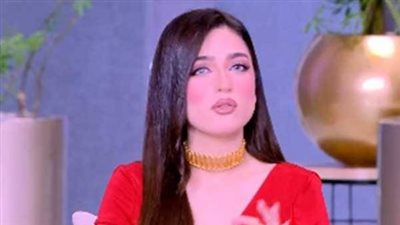 ياسمين عز تكشف أسرار روتينها اليومي وتوجه رسالة قوية بسبب الشائعات
