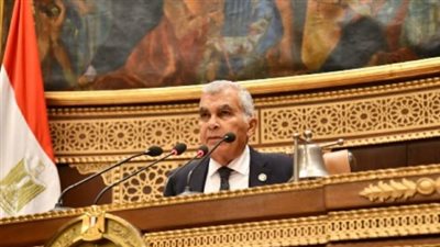 رئيس مجلس الشيوخ يهنئ الرئيس السيسي بذكرى المولد النبوي الشريف