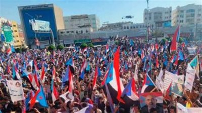 الشارع الجنوبي يقلب المعادلة.. لماذا أصبحت إرادة أبناء الجنوب العامل الأصعب في حسابات التسوية؟