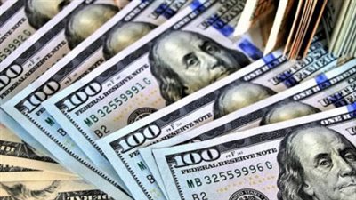 سعر الدولار اليوم.. تفاصيل أسعار الشراء والبيع في البنوك قبل نهاية التعاملات