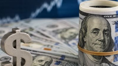 سعر الدولار الآن.. تفاصيل الشراء والبيع في البنك الأهلي وبنك مصر