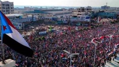 مليونية عدن في ذكرى تأسيس الجيش الجنوبي.. حضور شعبي يستعيد التاريخ ويؤكد وحدة الصف