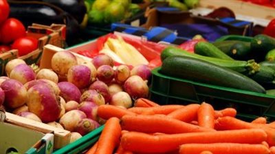 سوق العبور اليوم.. أسعار الخضروات والفاكهة وتفاصيل سعر المانجو والتفاح