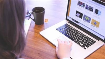 وظائف وزارة العمل للشباب.. مؤهلات مطلوبة ورواتب تصل إلى 30 ألف جنيه وتأمين طبي