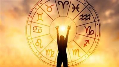 توقعات الأبراج اليوم الأحد.. حظك في الحب والعمل وأبرز النصائح الصحية