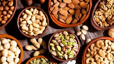 فوائد المكسرات لكبار السن.. تعزيز من كفاءة الجهاز الهضمي