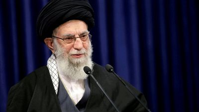 خامنئي ينتقد بايدن وترامب.. ماذا قال؟