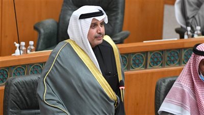 وزير الدفاع الكويتى يزور المصابين من منتسبى القوات المسلحة جراء الاعتداء الإيرانى