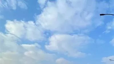 طقس اليوم الأربعاء.. درجات الحرارة تصل لـ43 درجة محسوسة وهذه أماكن الأمطار