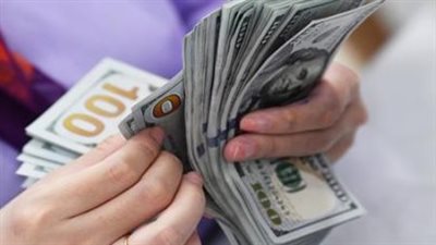 آخر أخبار الدولار اليوم.. الأسعار الرسمية تكشف اتجاه العملة الأمريكية أمام الجنيه