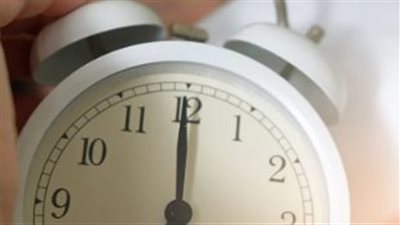 تغيير الساعة في مصر.. تفاصيل موعد التوقيت الشتوي 2026