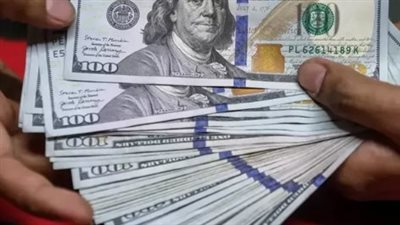 الدولار يثبت عند 52 جنيهًا.. ماذا حدث في البنوك اليوم؟