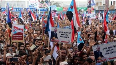 زخم شعبي وسياسي.. جنوبيون يدشنون هاشتاج #إعلان_عدن_التاريخي