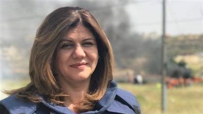 “أمجد طه”: الجزيرة تستمر بتجاهل السجن المؤبد لأبناء القبائل في قطر وستتاجر بدماء شرين أبو عاقلة
