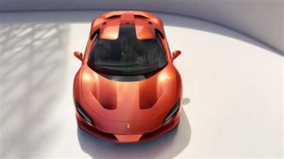 مبتكر تصميم الآيفون يشارك في صياغة مقصورة أول سيارة كهربائية من فيراري