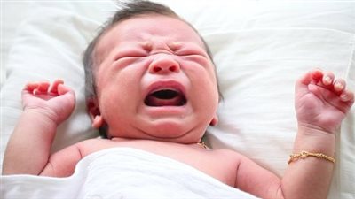 كيف أعرف أن الطفل عنده ارتجاع؟