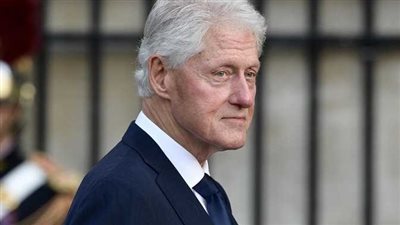 «CNN» تكشف تفاصيل رحلات بيل كلينتون الـ 16 على طائرة جيفري إبستين الخاصة