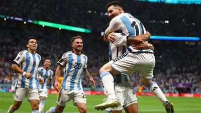الأرجنتين إلى نصف نهائي كأس العالم 2022 بفوز ملحمي مُثير على هولندا