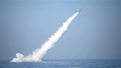 وزارة الدفاع الإماراتية: التعامل مع 165 صاروخا باليستيا و2 صاروخ جوال و541 مسيرة إيرانية