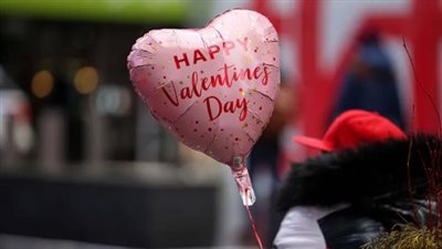 صور عيد الحب العالمي 14 فبراير.. رسائل رومانسية لا تفوتك